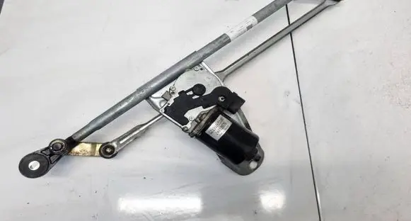 BMW X5 E53 Front wiper linkage and motor 704657102