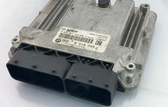 BMW X3 F25 Engine control unit/module 8513249 030024493 0281017647