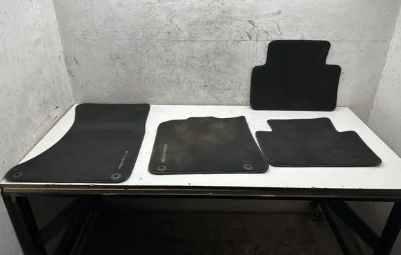Porsche Macan (95B) Car floor mat set