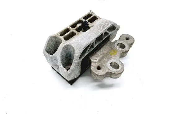 Engine mount bracket