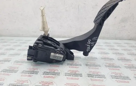Seat Toledo II (1M) Accelerator throttle pedal 1J1721503H