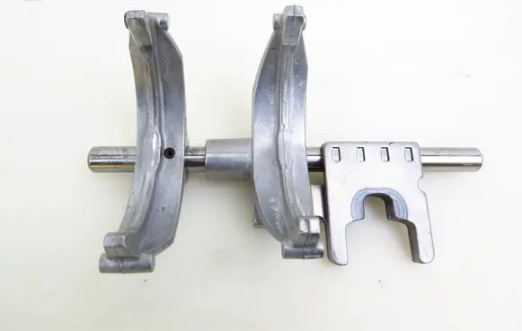 Volvo V40 Gear selector/shifter in gearbox AV6R7K491GC AV6R7B297GB