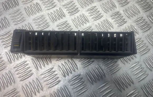 Renault 21 Dash center air vent grill 7700764290