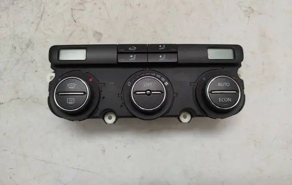 Volkswagen Touran I Climate control unit 74641420