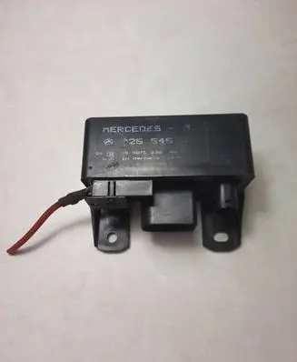 Mercedes-Benz A W168 Glow plug pre-heat relay 0255452832 099075000