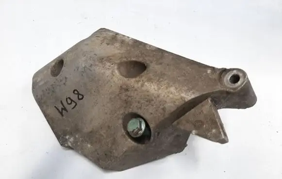 Seat Ibiza IV (6J,6P) Engine mounting bracket 045199207