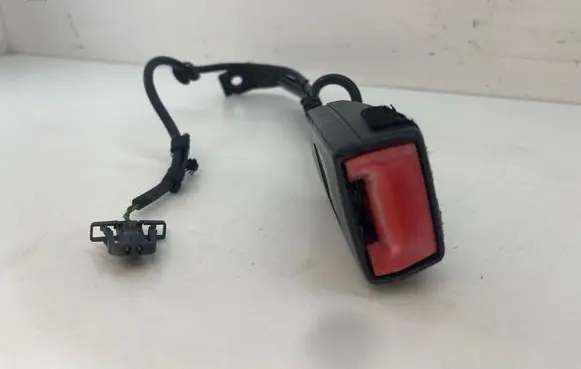 Audi A3 S3 8P Front seatbelt buckle 8P0857755D