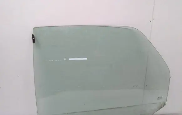 Rear door window glass
