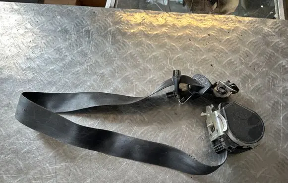 Renault Master III Front seatbelt 868840019R