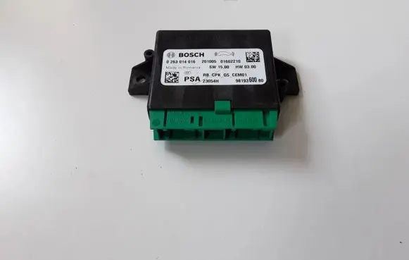 Peugeot 3008 II Parking PDC control unit/module 9819360080