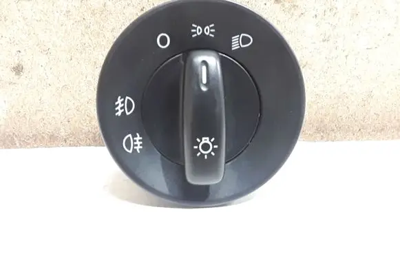 Skoda Octavia Mk2 (1Z) Light switch 1Z0941431K