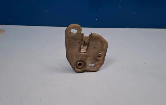Skoda Octavia Mk3 (5E) Engine bonnet/hood lock/latch loop/hook 565823186