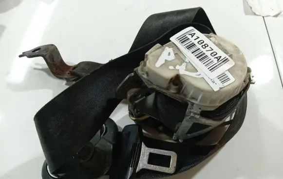 Skoda Roomster (5J) Front seatbelt 5J0857702A