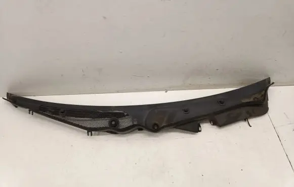 Mercedes-Benz E W212 Wiper trim A2128301013