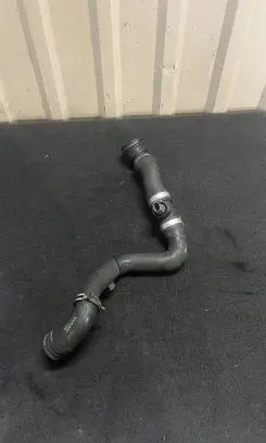 Porsche Cayenne (92A) Engine coolant pipe/hose 7L8121115