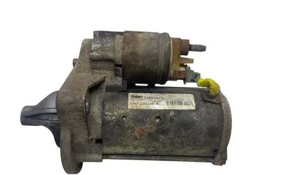 Volvo V40 Starter motor 30659478