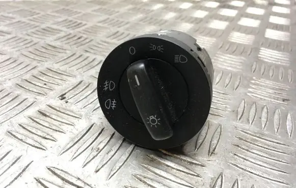 Volkswagen Tiguan Light switch 1K0941431BE