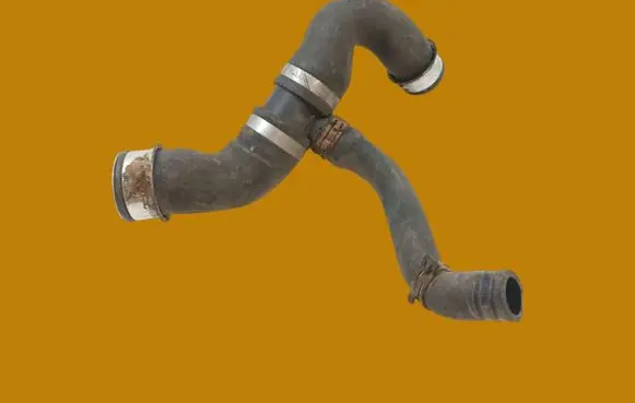 Mercedes-Benz C W204 Engine coolant pipe/hose A2045012682