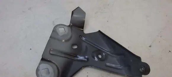 BMW X2 F39 Fender mounting bracket 7431005
