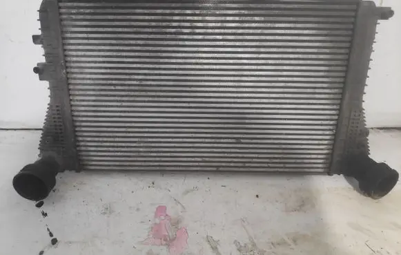 Skoda Octavia Mk2 (1Z) Intercooler radiator 1K0145803H