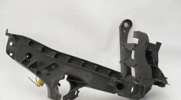 Audi A4 S4 B8 8K Headlight/headlamp mounting bracket 8K0805608D