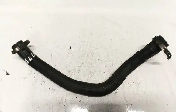 Engine coolant pipe/hose