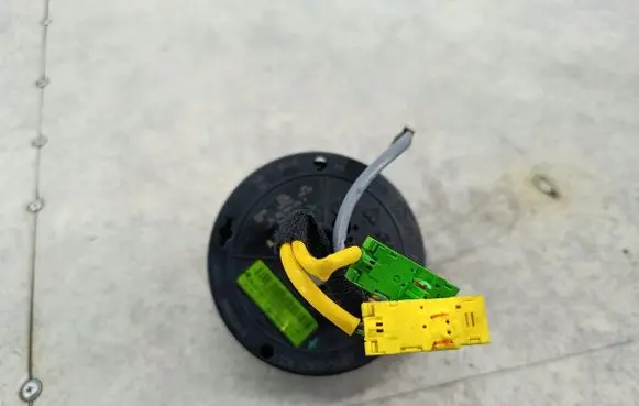Mercedes-Benz A W169 Airbag slip ring squib (SRS ring) 
