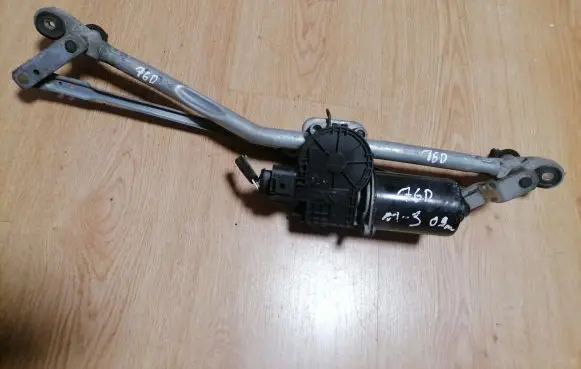 Mazda 3 I Front wiper linkage and motor F00S2S2698 BN8V6737XA