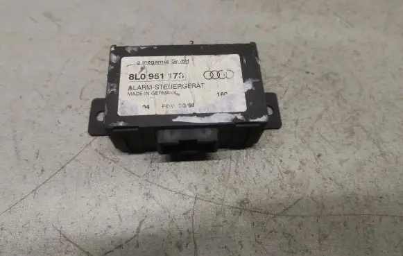 Audi A8 S8 D2 4D Other control units/modules 8L0951173