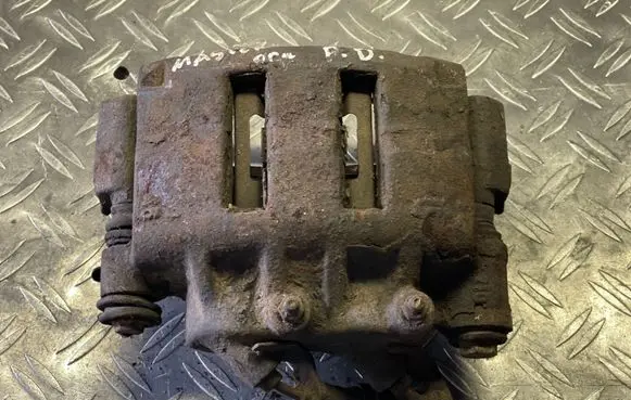 Renault Master II Front brake caliper