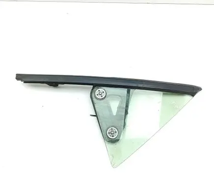 Toyota GT 86 Front vent window/glass (coupe) SU003G0022