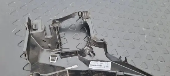 BMW 1 F20 F21 Fog light bracket 7371740