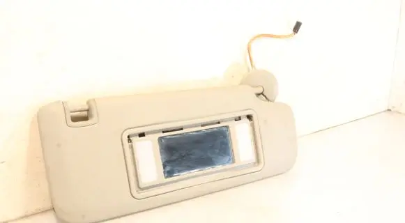 Sun visor clip/hook/bracket