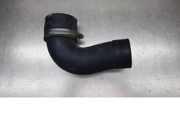 Volvo S60 Air intake hose/pipe 30751920