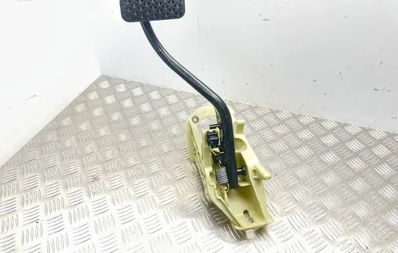 BMW 5 F10 F11 Brake pedal 6782665 01144167