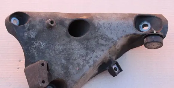 BMW X5 E70 Engine mounting bracket 6790021
