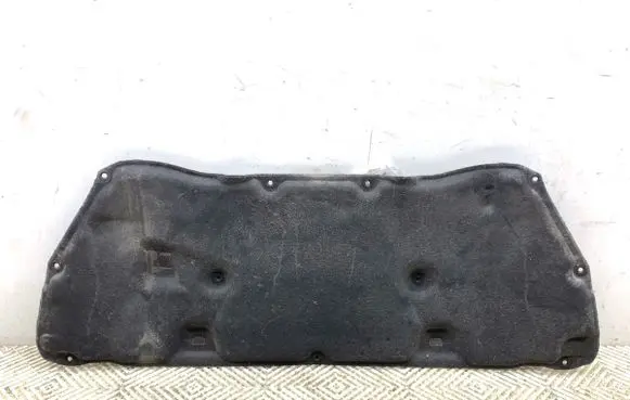 Engine bonnet/hood sound/heat insulation