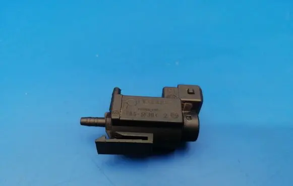 BMW 7 E38 Vacuum valve 72234100 1742712
