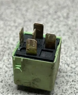 BMW 3 E46 Other relay 8373700