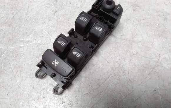 Volvo V70 Electric window control switch 973440 30773269 03454200