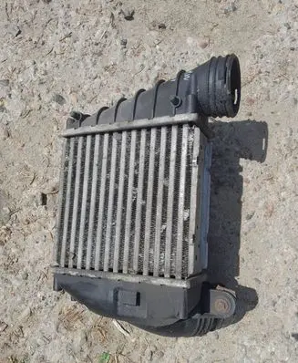Volkswagen Golf IV Intercooler radiator 1j0145803n