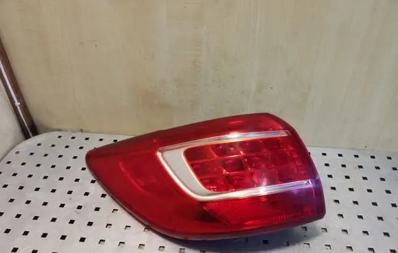 Rear/tail lights