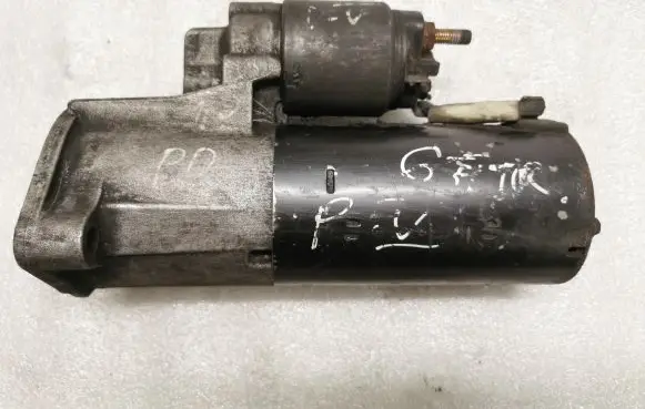 Volkswagen PASSAT B5.5 Starter motor