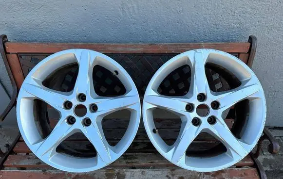 Ford Focus R18 alloy rim 