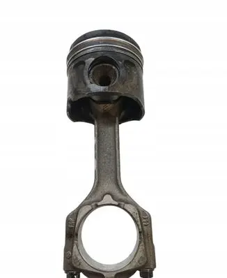 Opel Astra G Piston with connecting rod