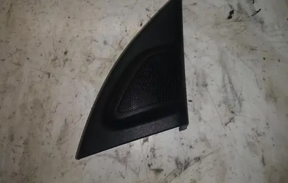 Volvo V70 Front door high frequency speaker 30781068