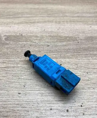 Volkswagen Golf IV Brake pedal sensor switch 1H0927189