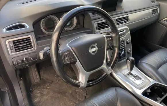 Volvo V70 Dashboard