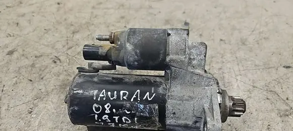 Volkswagen Touran I Starter motor 