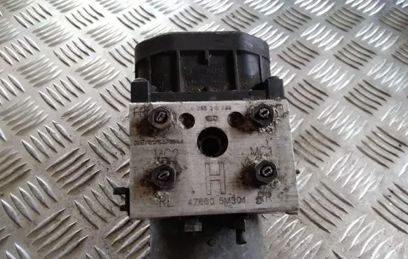 Nissan Almera N16 ABS Pump 0265216733 476605M301 0273004452